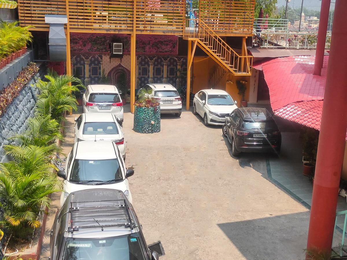 The Neeraj Ganga Heritage Palace ริชิเคช ภายนอก รูปภาพ