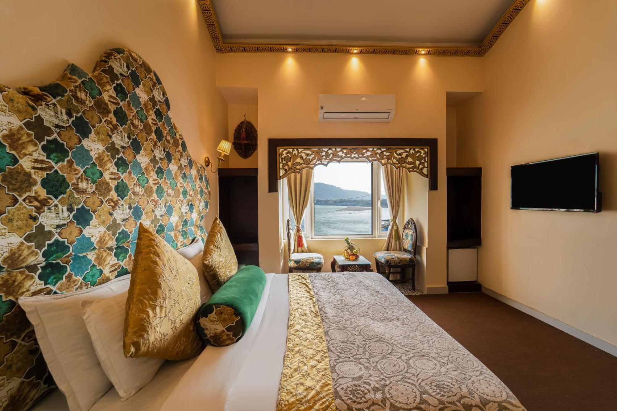 The Neeraj Ganga Heritage Palace ริชิเคช ภายนอก รูปภาพ