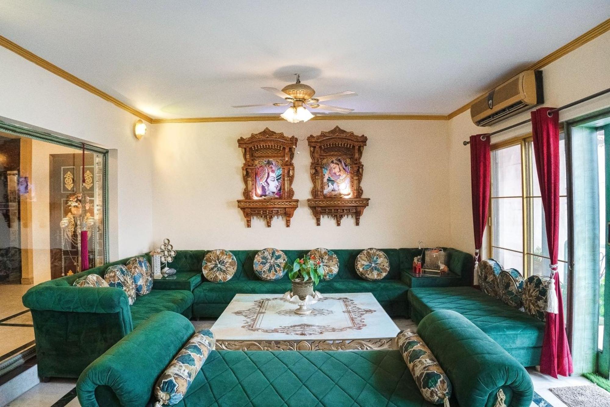 The Neeraj Ganga Heritage Palace ริชิเคช ภายนอก รูปภาพ