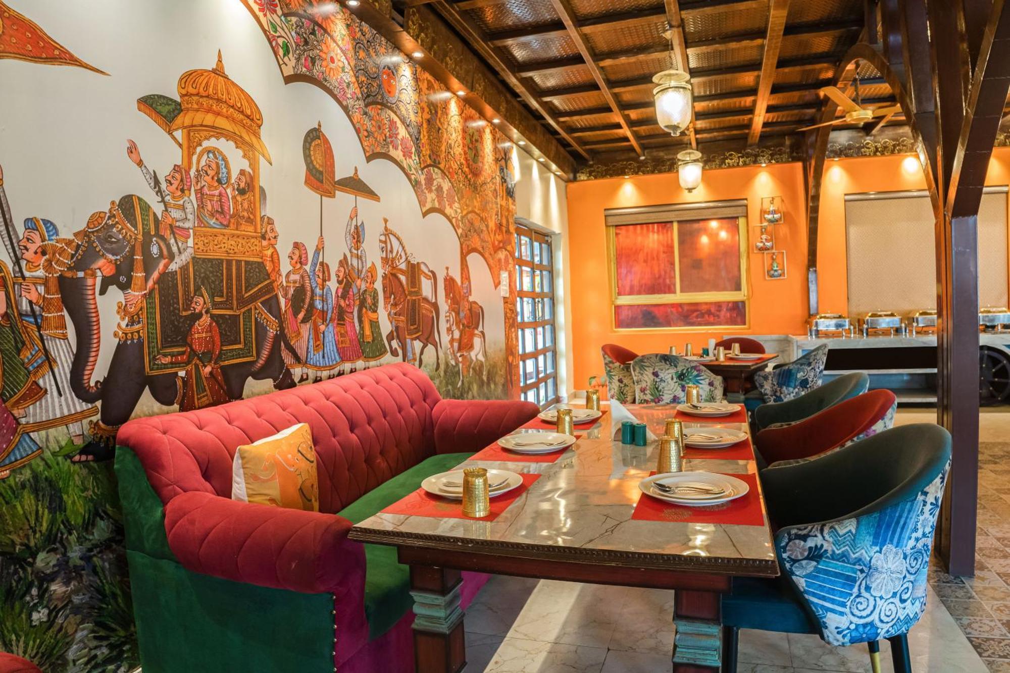 The Neeraj Ganga Heritage Palace ริชิเคช ภายนอก รูปภาพ