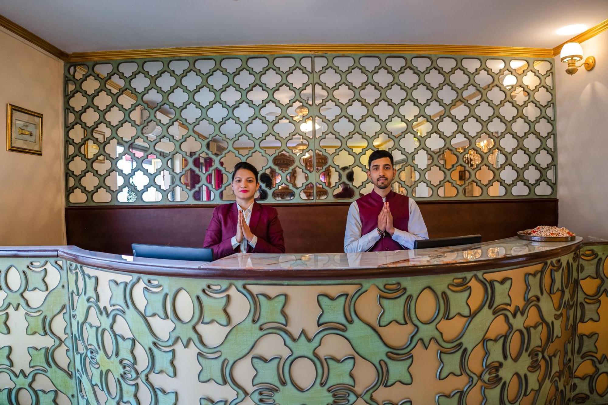 The Neeraj Ganga Heritage Palace ริชิเคช ภายนอก รูปภาพ