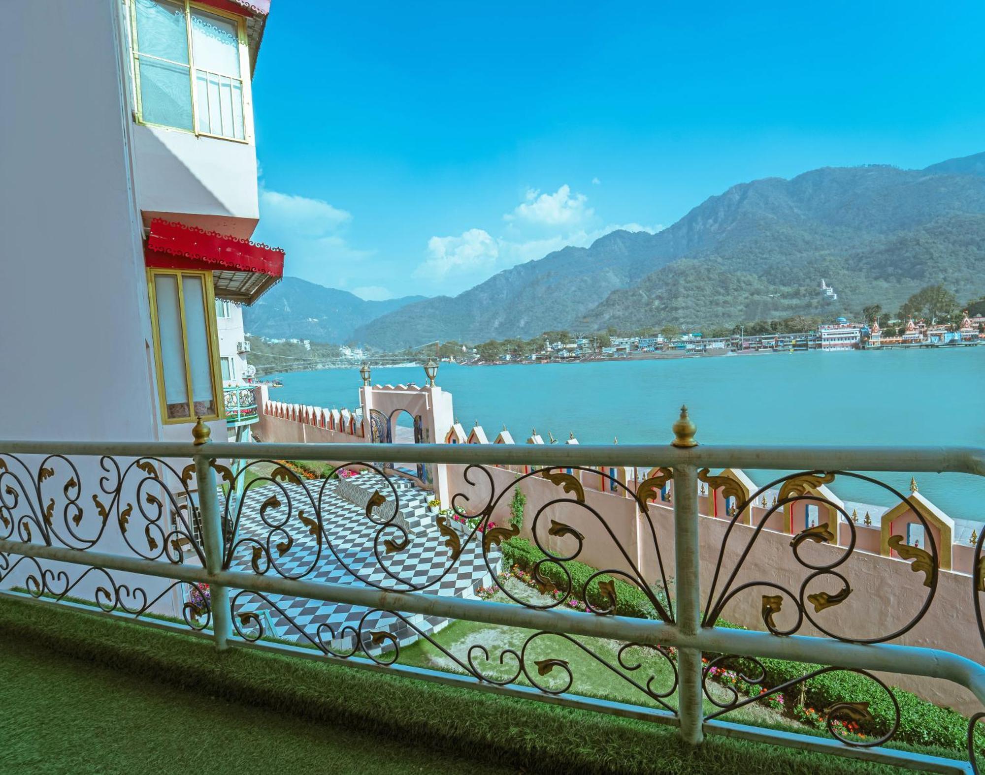 The Neeraj Ganga Heritage Palace ริชิเคช ภายนอก รูปภาพ