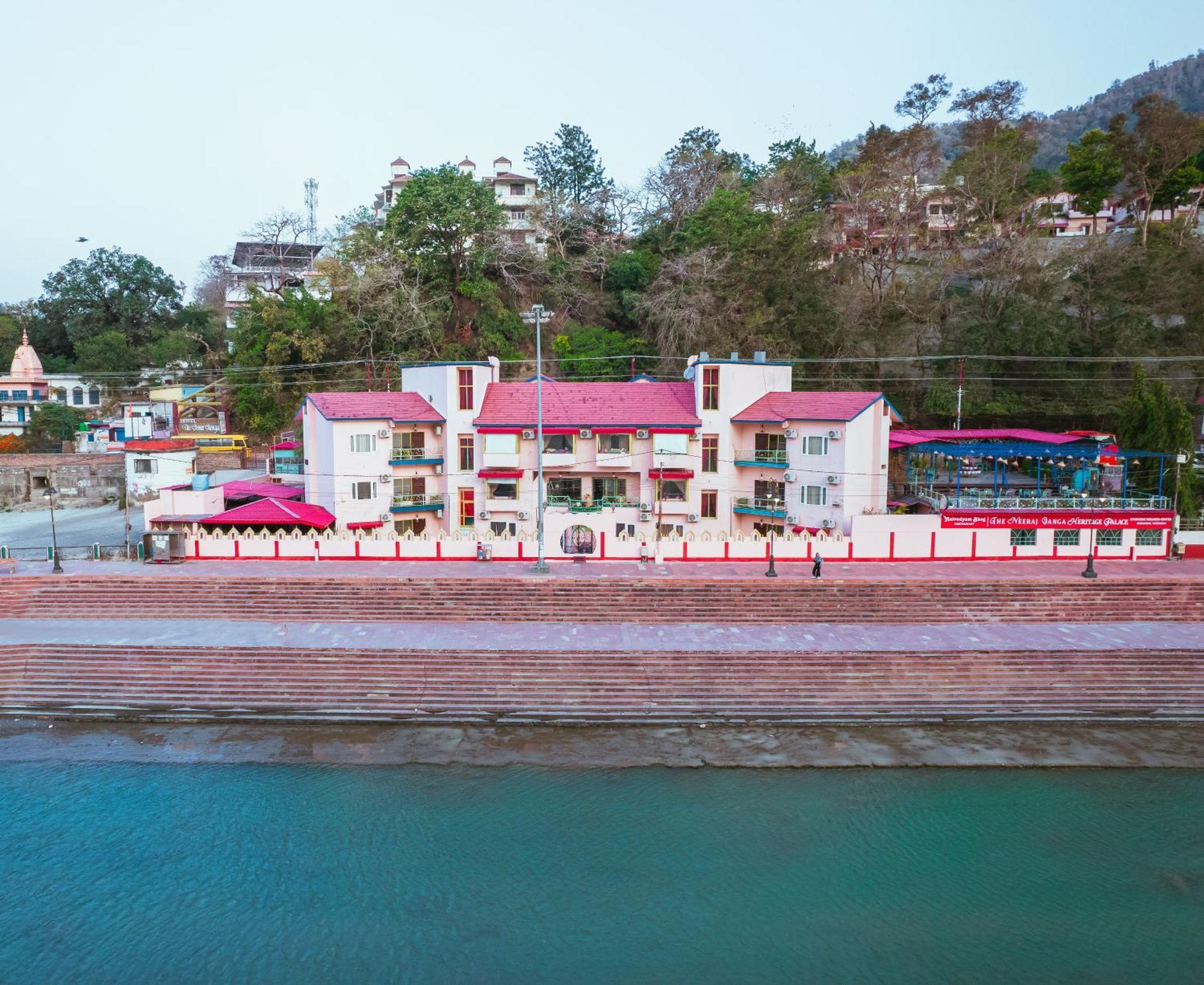 The Neeraj Ganga Heritage Palace ริชิเคช ภายนอก รูปภาพ