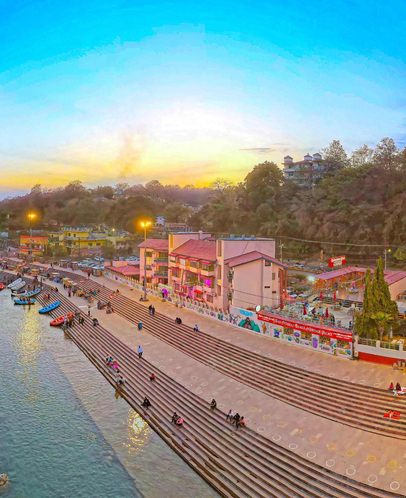 The Neeraj Ganga Heritage Palace ริชิเคช ภายนอก รูปภาพ