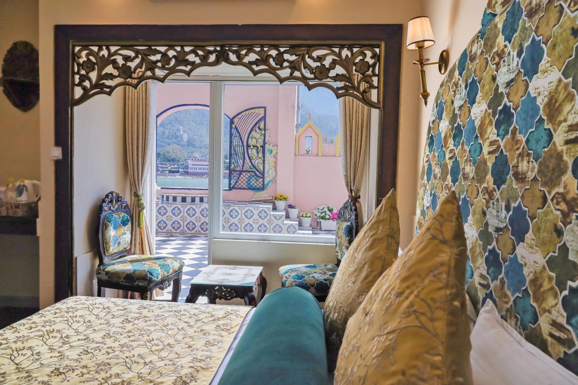 The Neeraj Ganga Heritage Palace ริชิเคช ภายนอก รูปภาพ